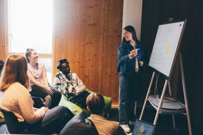 University undergraduate students studying in the Monica Partridge Building Digital Hub. Friday November 5th 2021.Megan Mahoney (blue top); Cole Pearce; Jane Israel (denim jacket) and Sara Bintey Kabir (yellow top); Francis (black and white hoodie); Adam and Lucy Woodward and Zoe Markham-Lee (ponytail)