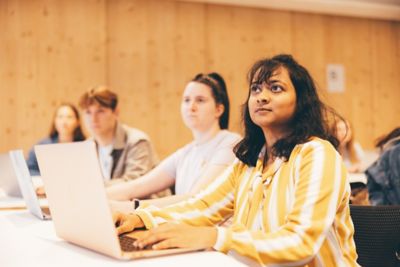 University undergraduates attending an Art History seminar with academic Professor Gaby Neher in the Monica Partridge building. Friday November 5th 2021.Cole Pearce; Jane Israel (denim jacket); Sara Bintey Kabir (yellow top) and Zoe Markham-Lee (ponytail).