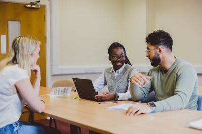 Undergraduate students offering legal advice in a law clinic