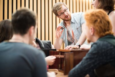 Academic teaching in a seminar room